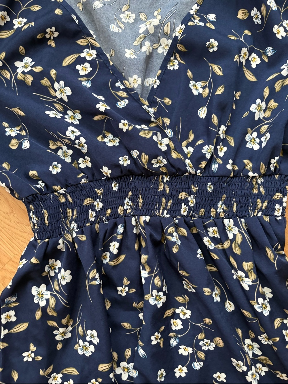 SHEIN Navy Floral V-Neck Smocked Midi Dress XL, feminine, wedding - Picture 3 of 8